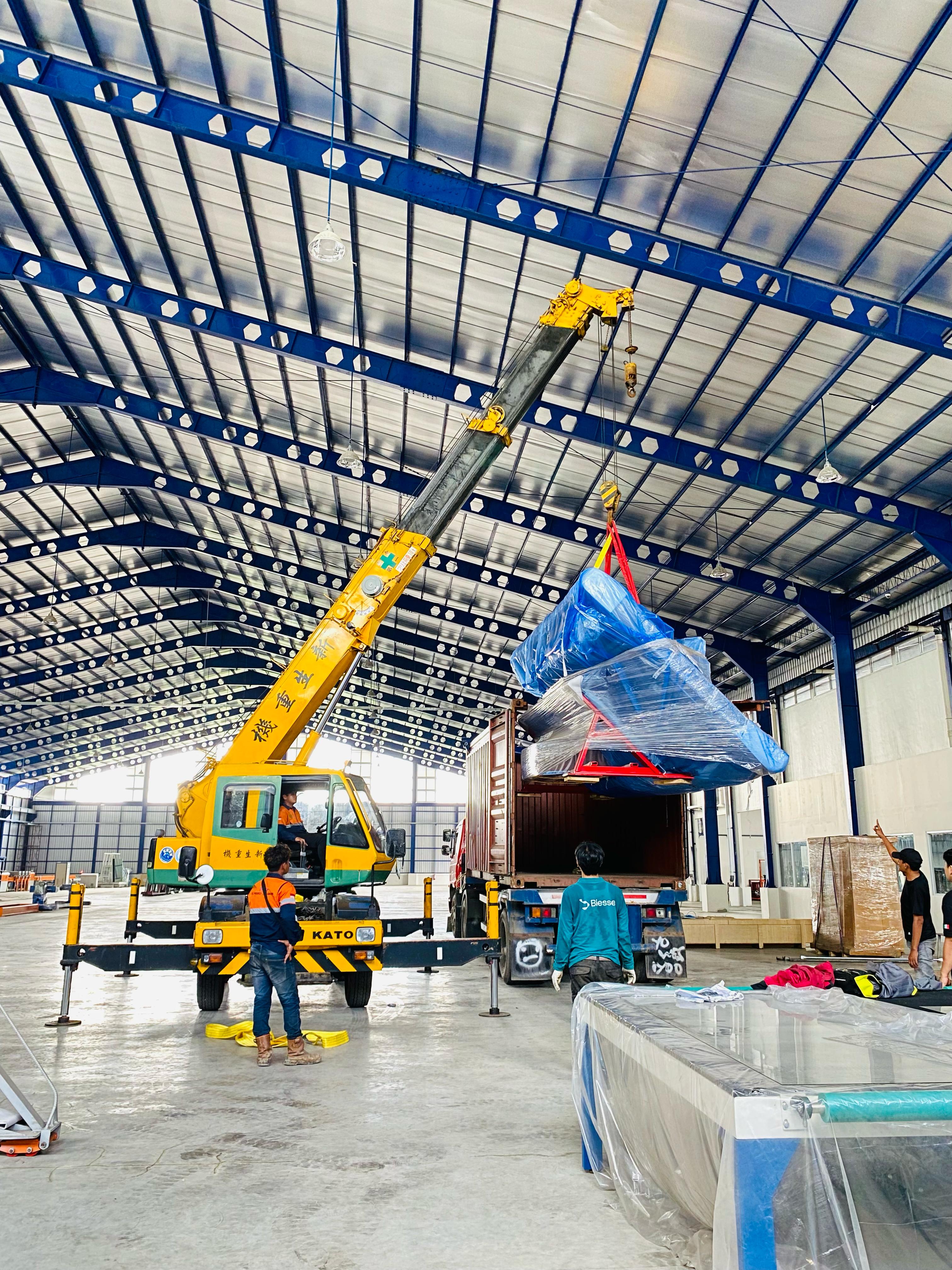 Tips Memilih Alat Berat yang Tepat untuk Proyek Konstruksi Anda - CV. Sakti Trans Nusantara